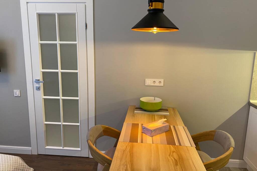 Ferienwohnung Hidden Gem With Its Own Private Entry At Lypky Kiew Exterior foto